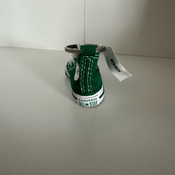Converse Chuck Taylor All Star Keychain - Picture 2 of 6